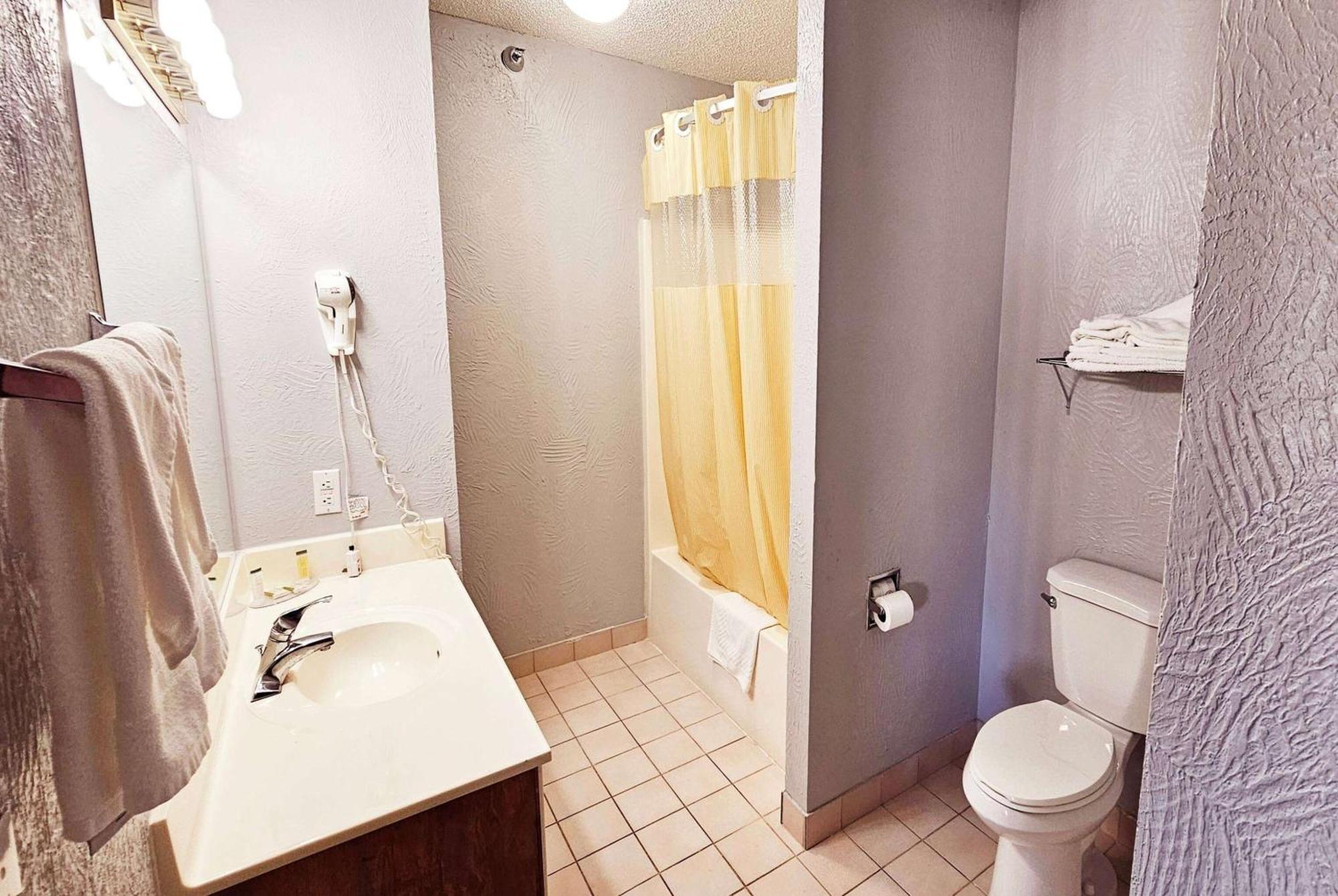 Hotel Days By Wyndham Springfield 3*