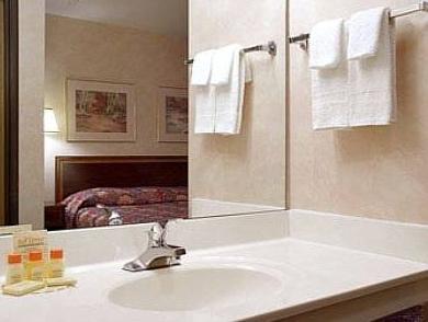 Hotel Days By Wyndham Springfield Ozark